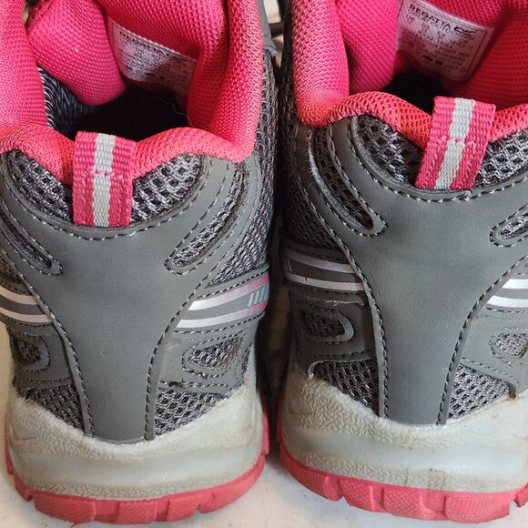 Little Girls Size 13 Hiking Boots - Picture 2 of 5